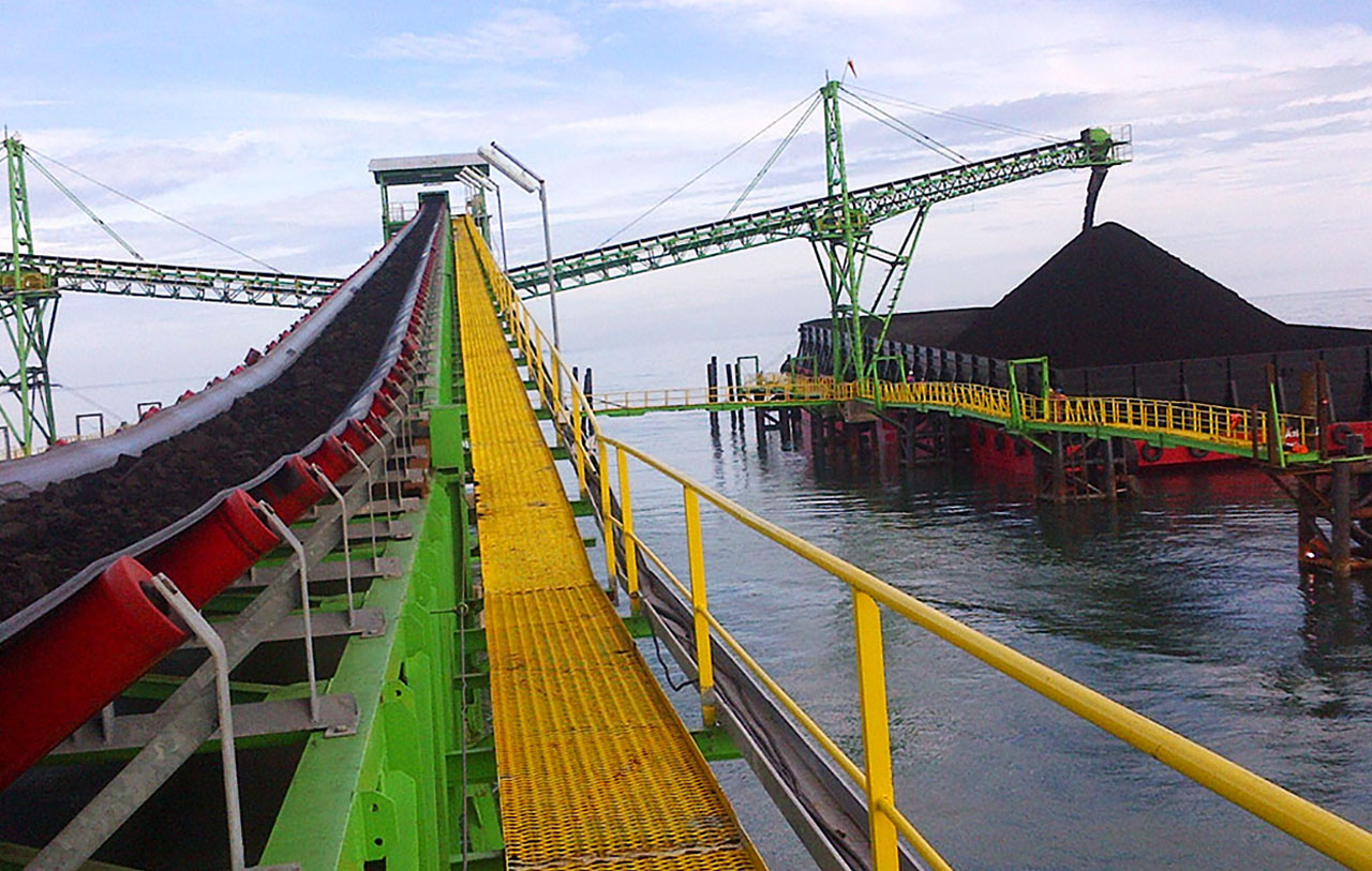 Stevedoring services